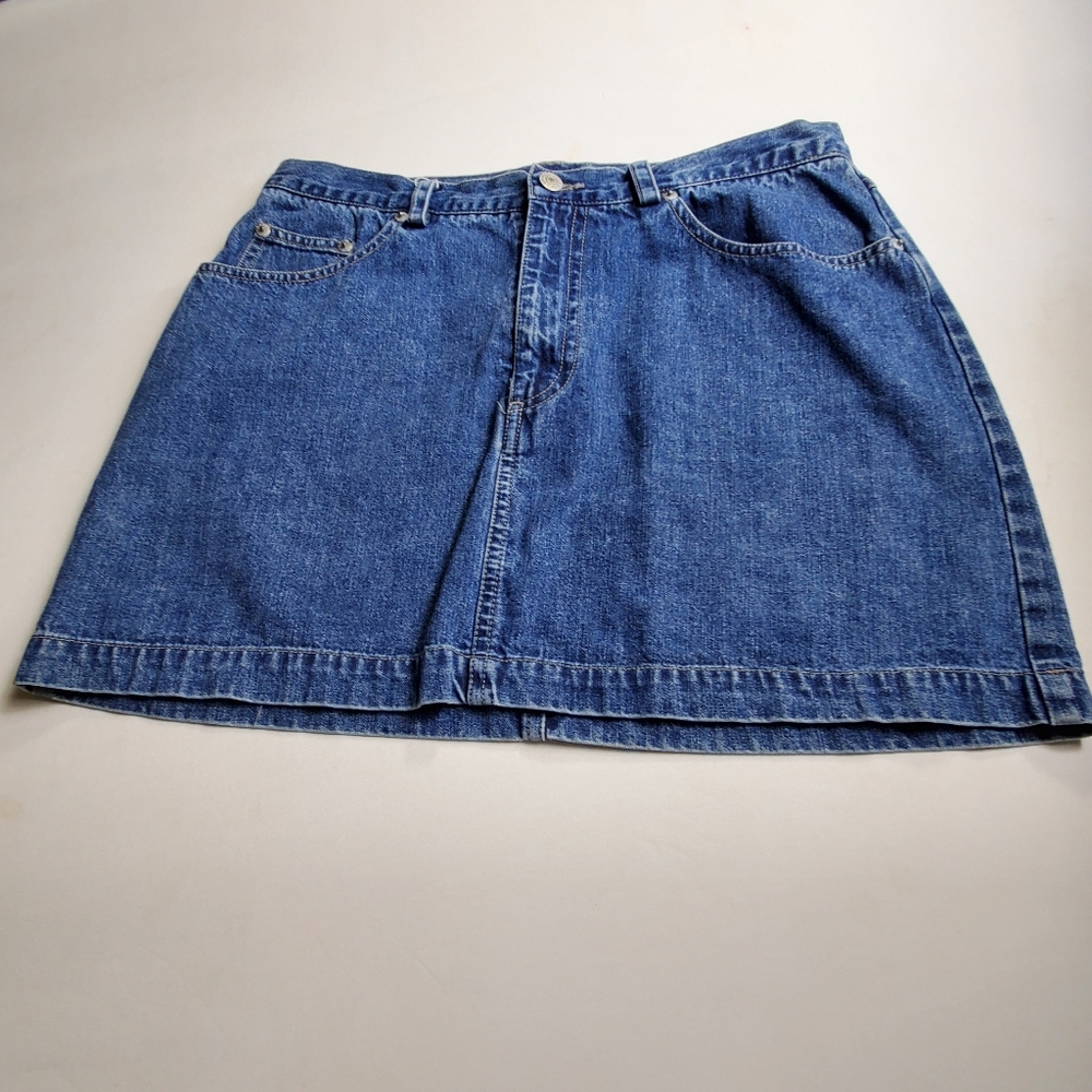 Gap jean skirt with pockets. Sz M - Picture 1 of 3